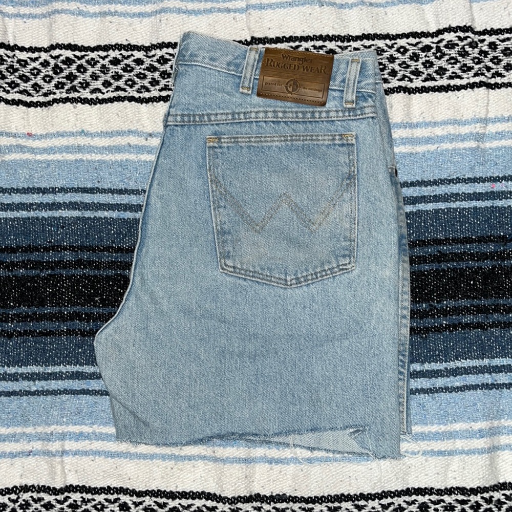 WRANGLER RUGGED WEAR cutoff jean shorts size 34